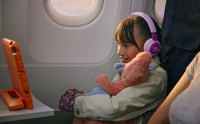 的JBL Junior青少年耳机系列m6米乐注册JBL推出面向年轻听众