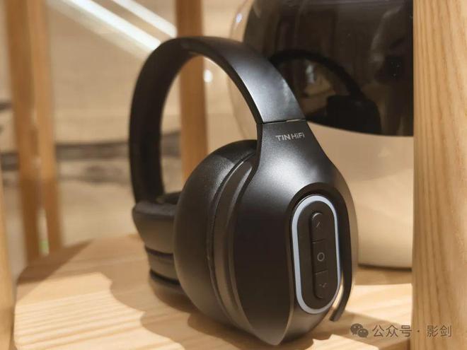 s体验感悟玩游戏、看电影配这款耳机不会选错米乐m6网站TINHIFI Chrono(图2)