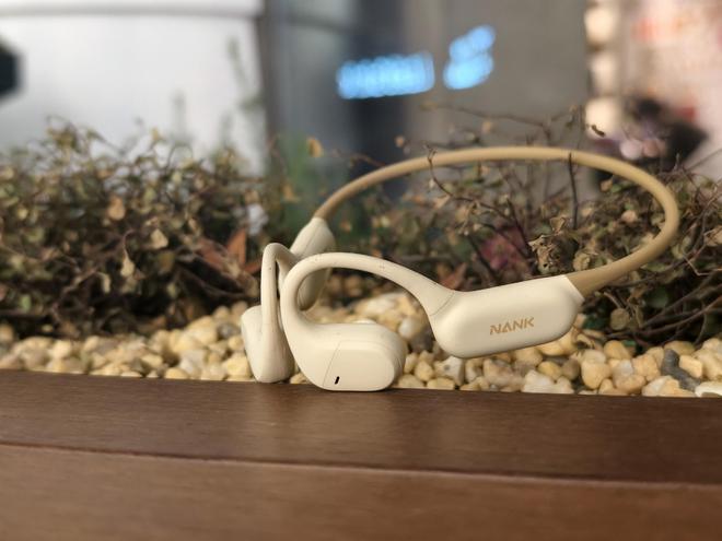 传导耳机评测：运动耳机市场的新亮点m6米乐南卡Runner Air气(图9)